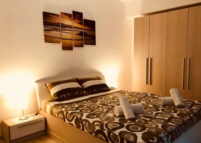 Eme Apartments